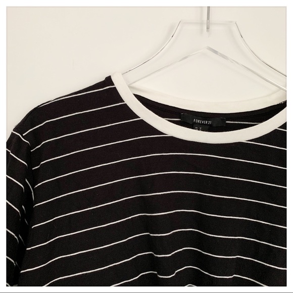 Cropped Striped Forever 21 T-shirt - Picture 2 of 2